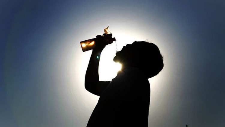 Heatwave continues in Jammu, light rains lash Kashmir